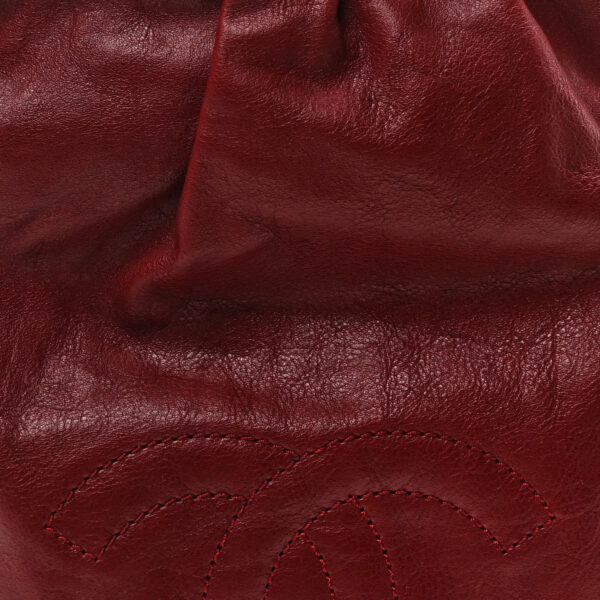 CHANEL | Lambskin Mini Rock and Chain Hobo Red - Image 4